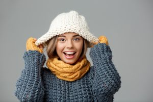 woman wearing a hat 